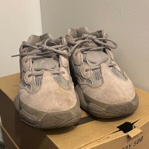 Adidas Yeezy 500 - Taupe  NO BOX INCLUDED